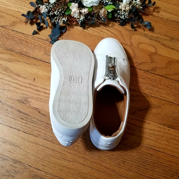Frye Women's Lena Zip Low Fashion Sneakers ( D2) - Picture 6 of 7